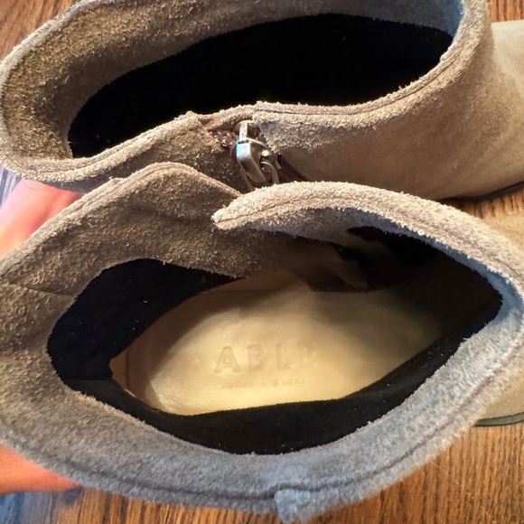 Women’s Able Dorset booties, new in box - Picture 6 of 8